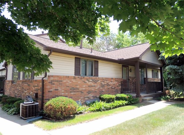 Hampton Pines Town Homes Rochester Hills MI Condos for sale 